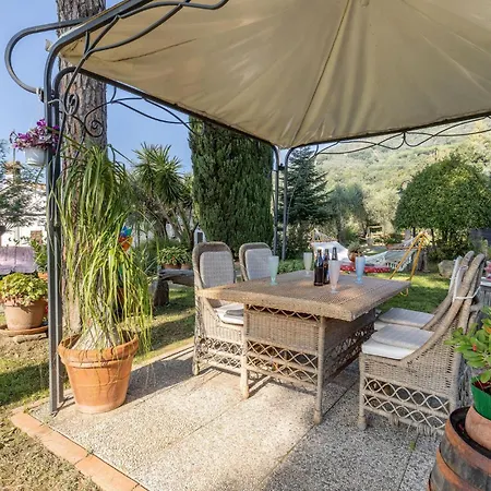3 Bedroom Stunning In Pt 펜션 Uzzano